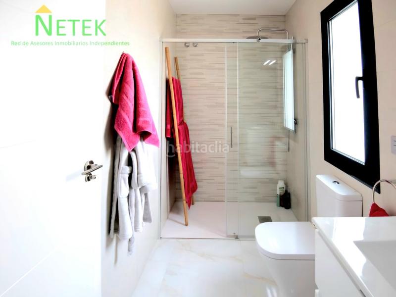 Foto 60058b27-8867-4f06-8283-2f28a2c98e49. Casa con parcheggio piscina in El Pinar de Campoverde Pilar de la Horadada