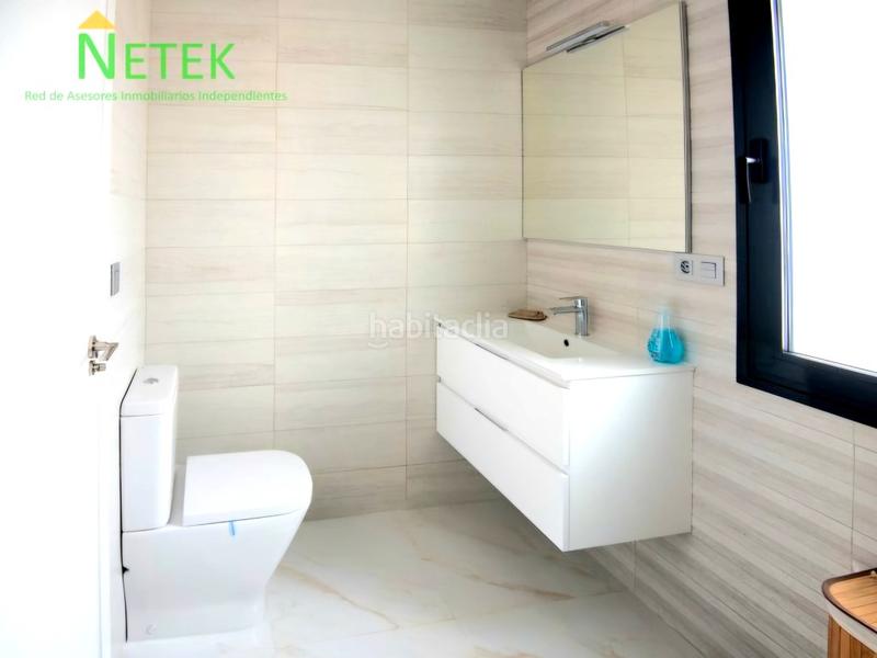 Foto 86af6f1f-82b4-4598-bb9c-d996dfcf7108. Casa con parcheggio piscina in El Pinar de Campoverde Pilar de la Horadada