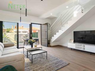 Reihenhaus in Calle algarrobo 20. Exlusiva vivienda unifamiliar en los montesinosalicante.