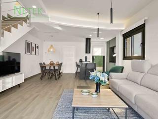 Casa a schiera en Calle algarrobo 20. Exlusiva vivienda unifamiliar en los montesinosalicante.