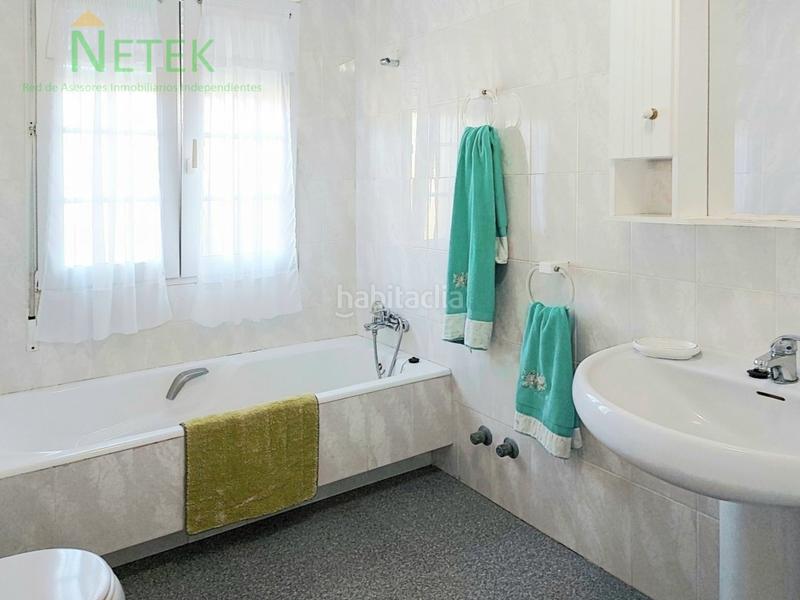 Foto f9f187ec-3ccf-449d-8c37-7ca5f9aa1e01. Casa in calle quilla la-Cabo Roig 22 in Cabo Roig Orihuela