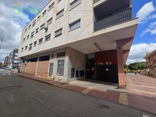 Lloguer Aparcament cotxe  N/a. Se alquila plaza de garaje en beniel