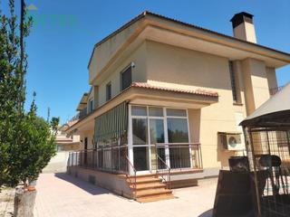 Xalet  N/a. Chalet en casillas