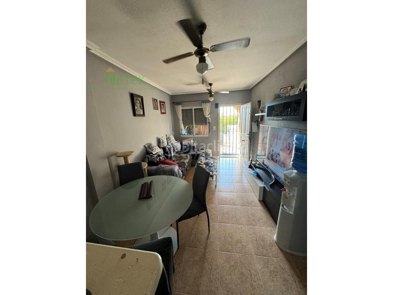 Foto b5209f15-9962-4cc1-8d0d-e574dc8238b6. Casa oportunidad!! bungalow con dos estancias independientes. en Orihuela