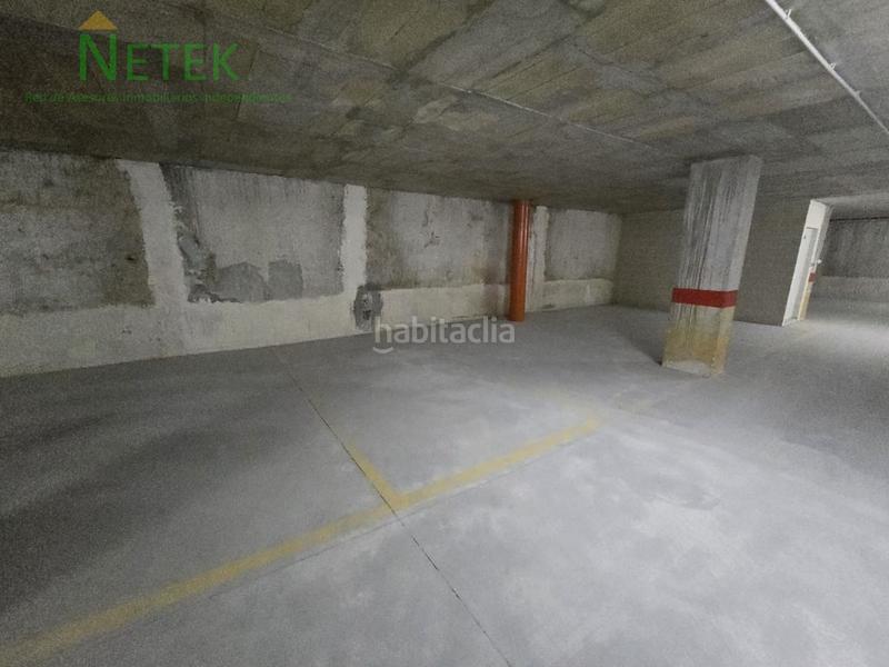 Foto 070b7cff-c65c-4f9f-b4cb-a61b757f9681. Aparcament cotxe a Beniel