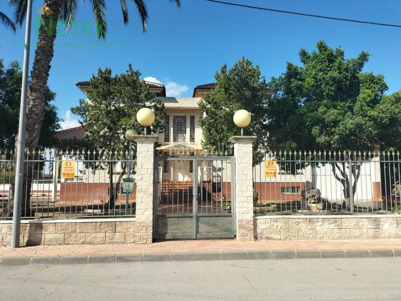 Foto 3b76dbf7-408f-4565-b89e-098d69c80e98. Chalet mit parking pool in Los Dolores Murcia