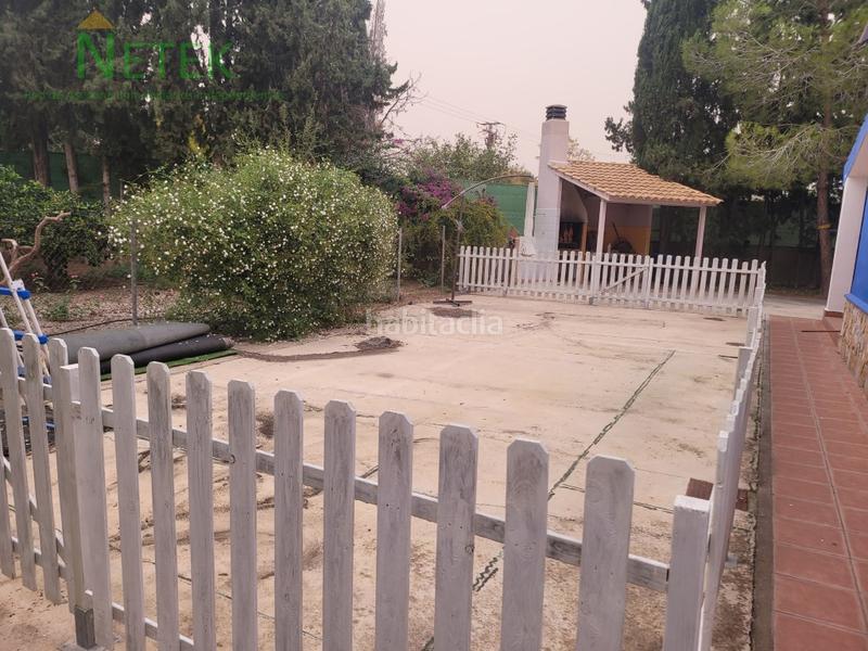 Foto a08301b7-2ec9-4011-bc34-fb19370ed771. Casa magnífico chalet en 1 planta , con emplazamiento para piscina, zona muy tranquila a poca distancia de la población. en Torres de Cotillas (Las)