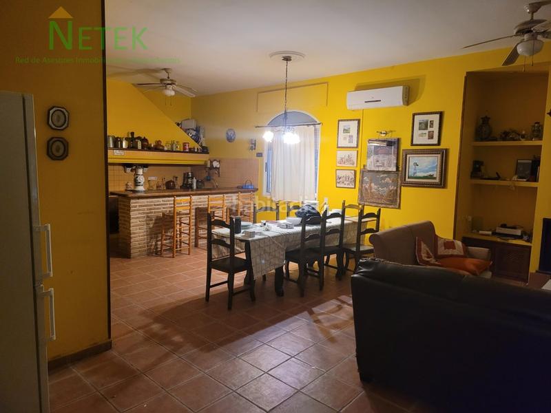 Foto e7c4b83e-9fa0-4be6-888a-8a29c4e6c8e0. Casa magnífico chalet en 1 planta , con emplazamiento para piscina, zona muy tranquila a poca distancia de la población. en Torres de Cotillas (Las)