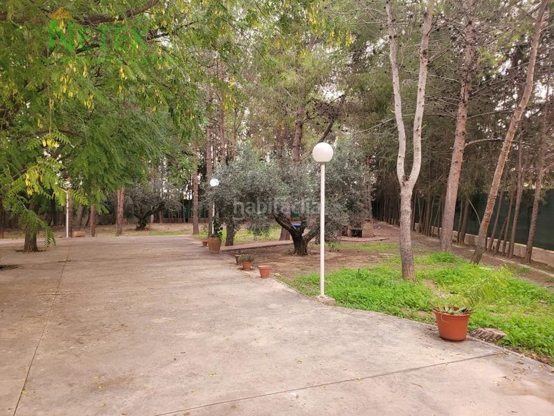 Foto f06f32ed-652b-4b82-9a0d-35a82d2eeb50. Casa magnífico chalet en 1 planta , con emplazamiento para piscina, zona muy tranquila a poca distancia de la población. en Torres de Cotillas (Las)