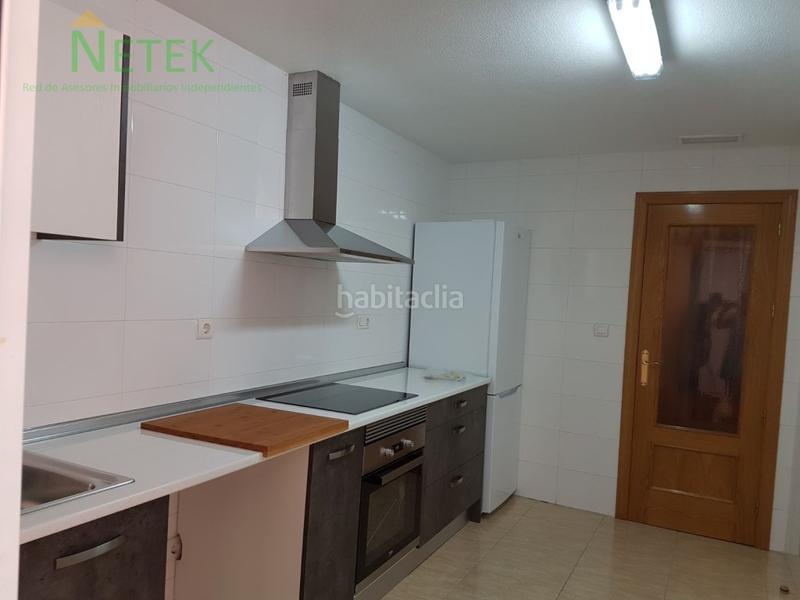 Foto a6831603-827f-4c7d-82ac-5f0edfeaa1b0. Appartamento con parcheggio in Centro Molina de Segura