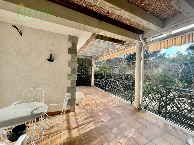 Foto 6086cf10-2768-462b-acc8-554825b3e1d7. Chalet  con parcela de 1065 m2 en Santomera