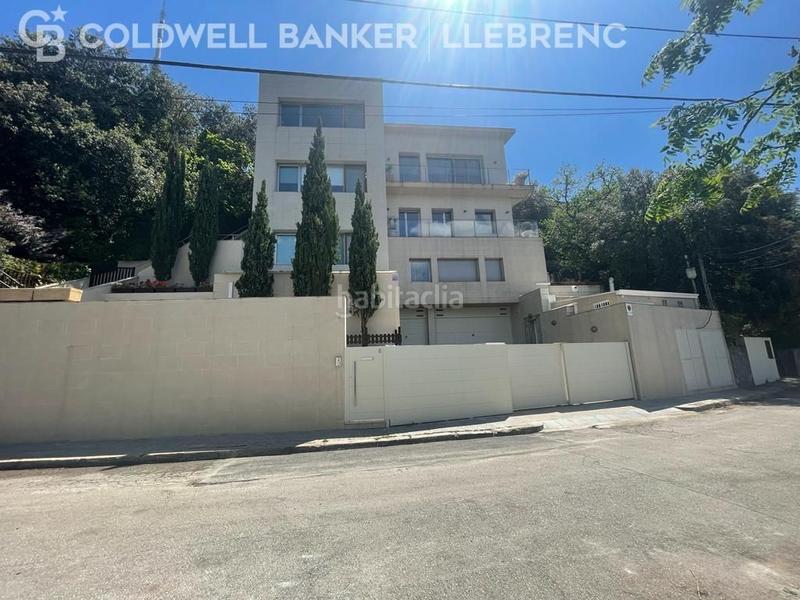 Foto 3cdf334e-447d-429f-b0a9-535980b83dbc. Xalet amb calefacció aparcament piscina a Vallvidrera - Tibidabo - Les Planes Barcelona