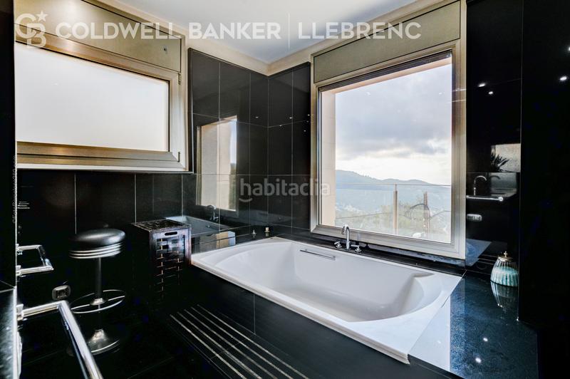 Foto 612d019a-349b-452d-a772-821d62b3e9e6. Xalet amb calefacció aparcament piscina a Vallvidrera - Tibidabo - Les Planes Barcelona