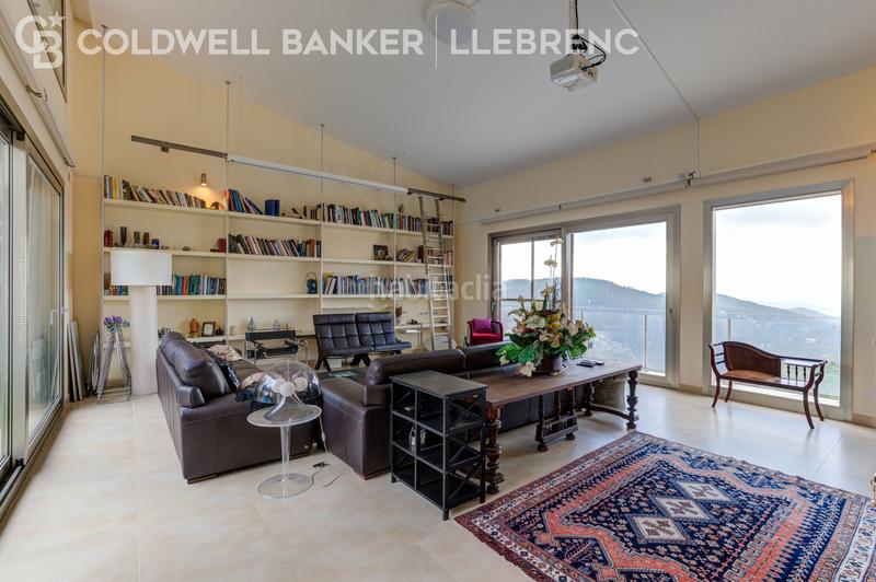 Foto 733970f0-e151-42e5-80a7-2e34681d7141. Xalet amb calefacció aparcament piscina a Vallvidrera - Tibidabo - Les Planes Barcelona