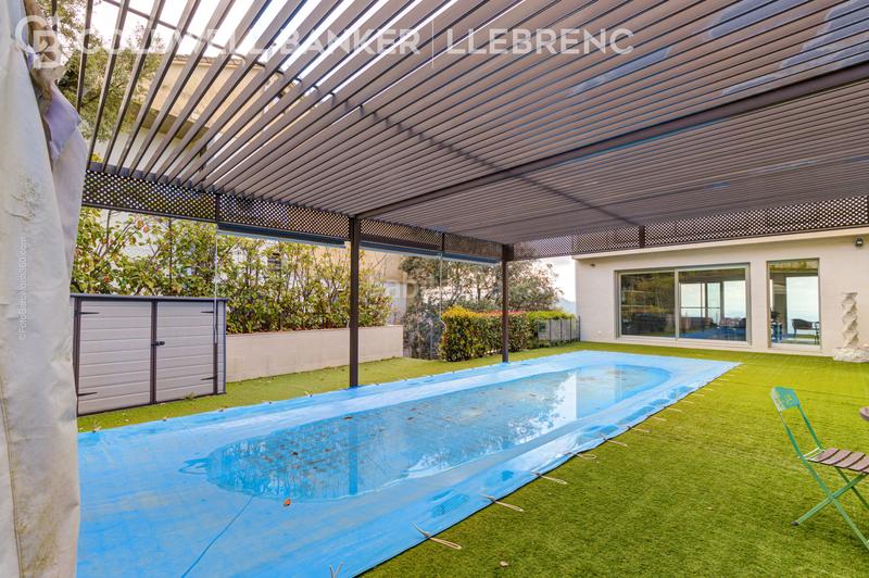 Foto d230cd87-356b-4687-95f7-8ca097e7969b. Xalet amb calefacció aparcament piscina a Vallvidrera - Tibidabo - Les Planes Barcelona