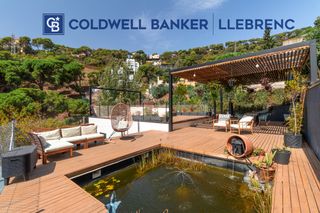 Xalet a Vallvidrera - Tibidabo - Les Planes. Casa con piscina y solárium en venta en font del mont, una zona