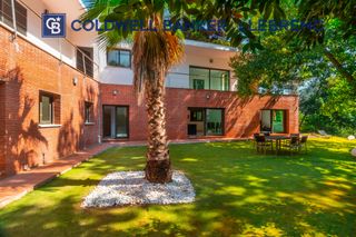 Casa a Les Planes. Espectacular casa unifamiliar de 507 m² con piscina y jardín en