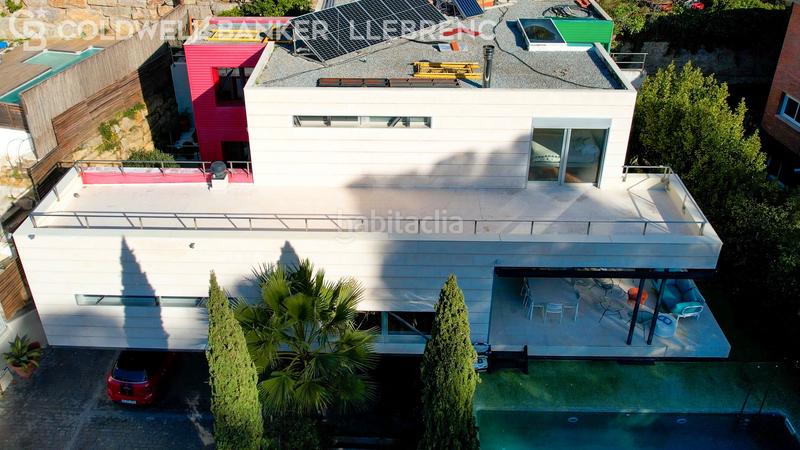 Foto 13ea2288-bfb5-43b0-bef3-95c7b2e138bf. Xalet amb calefacció aparcament piscina a Vallvidrera - Tibidabo - Les Planes Barcelona