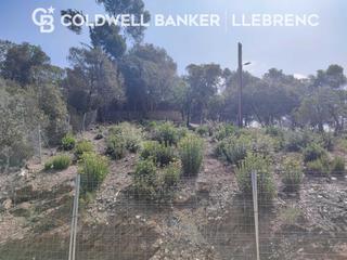 Terreny residencial  Carrer de marco polo. Terreno urbano en venta con proyecto y licencia aprobada en rect