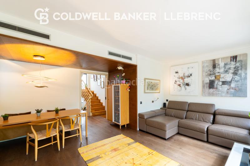 Foto 8d4240ba-665a-45a6-80f1-116779a70f2a. Casa bifamiliare con riscaldamento parcheggio in Vallcarca - Penitents Barcelona