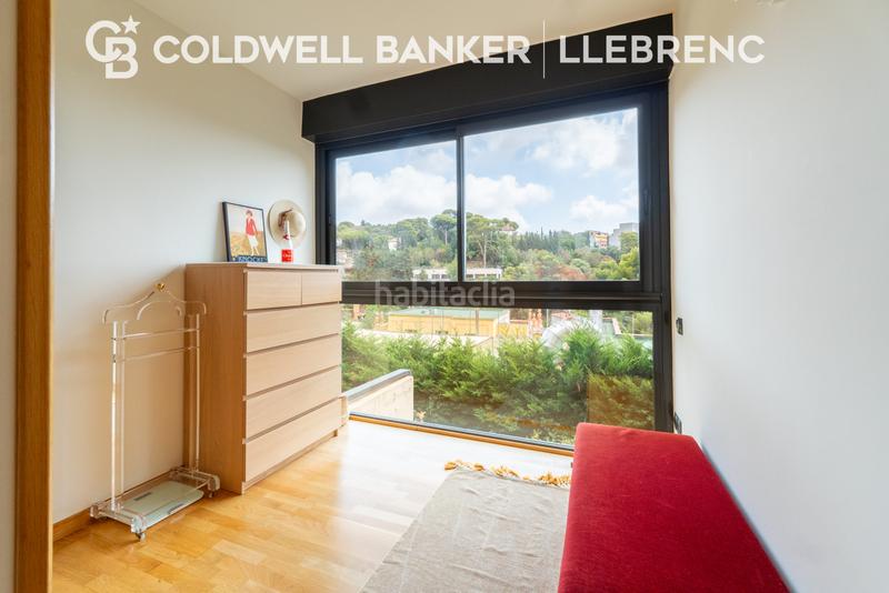 Foto 99fd5cef-f837-4e13-8937-25d89b2f4634. Casa bifamiliare con riscaldamento parcheggio in Vallcarca - Penitents Barcelona