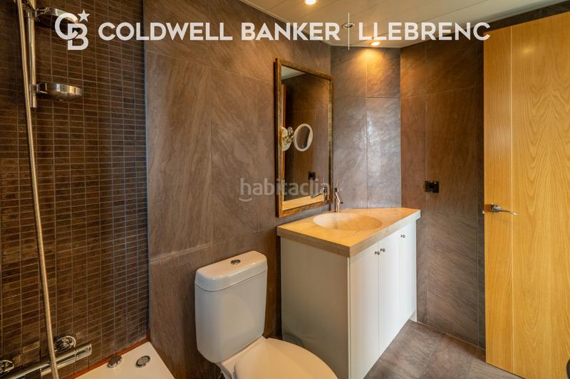 Foto ac941c4b-3126-423c-bf9e-f76ca22b8560. Casa bifamiliare con riscaldamento parcheggio in Vallcarca - Penitents Barcelona