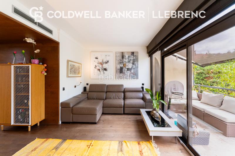 Foto dcaeacc4-d445-4a94-9ec1-1b796dee61b4. Casa bifamiliare con riscaldamento parcheggio in Vallcarca - Penitents Barcelona