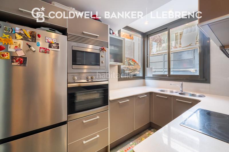 Foto f52c8ab2-22c7-436d-a5e8-173d7a80e97a. Casa bifamiliare con riscaldamento parcheggio in Vallcarca - Penitents Barcelona