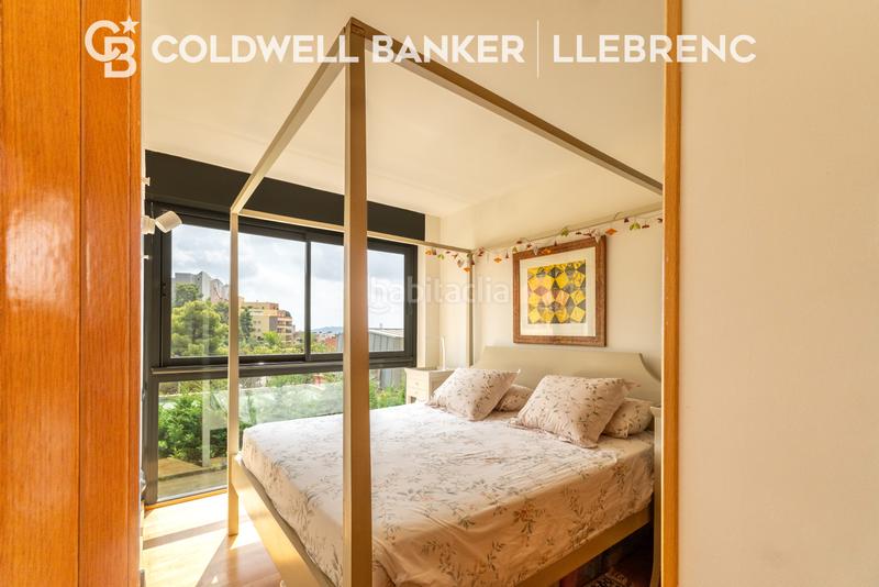 Foto fa6c0d1b-bfff-4f2f-b214-5a16ded6942d. Casa bifamiliare con riscaldamento parcheggio in Vallcarca - Penitents Barcelona