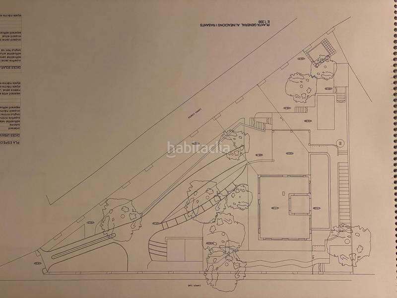 Foto 72fdea29-d333-45ea-91d9-f210116c0937. Casa amb xemeneia calefacció aparcament piscina a Barcelona