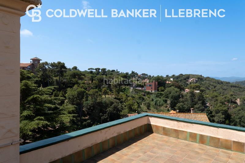 Foto 744b6a6c-0f5d-4746-9a80-02896660e524. Casa amb xemeneia calefacció aparcament piscina a Barcelona