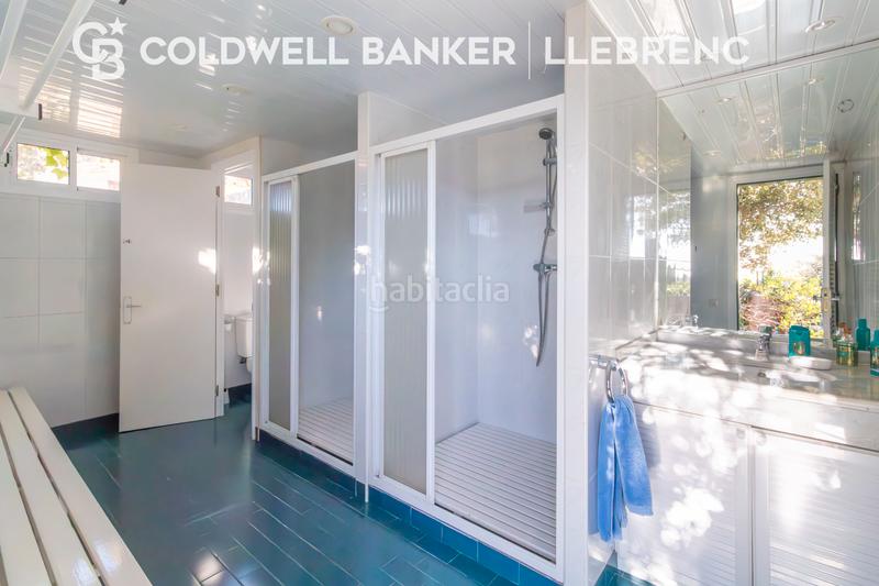 Foto 944c6560-e77e-4bfb-a916-7b6e91c3eb71. Casa amb xemeneia calefacció aparcament piscina a Barcelona