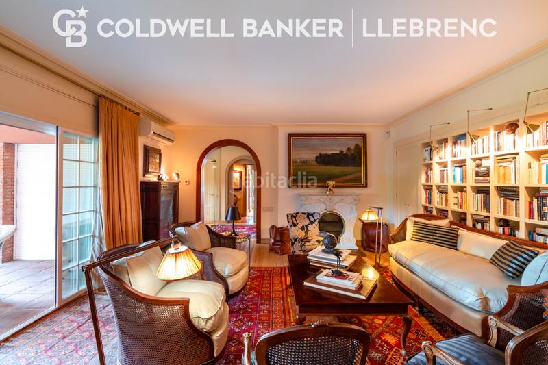 Foto 34083b82-e561-45fa-92f0-8bb1de84cbed. Casa con camino riscaldamento parcheggio piscina in Barcelona