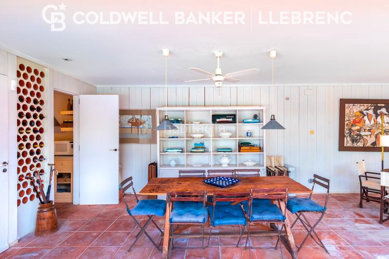 Foto 3b88b3fc-7930-492b-90e9-966813d0393f. Casa con camino riscaldamento parcheggio piscina in Barcelona