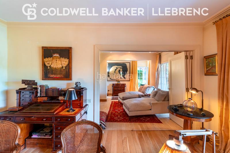 Foto 47efe37b-cb90-4e22-b9b8-3892e50eee48. Casa con camino riscaldamento parcheggio piscina in Barcelona