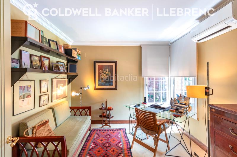 Foto 5008811f-147f-44f3-98da-af0679353c0f. Casa con camino riscaldamento parcheggio piscina in Barcelona