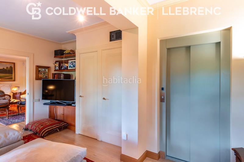 Foto 6af71ab6-5aa4-4cf8-a15f-724ccbdac60c. Casa con camino riscaldamento parcheggio piscina in Barcelona