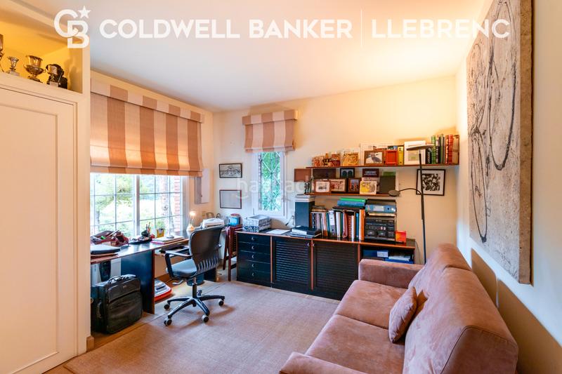 Foto 7f9428c8-1ca6-4f6c-983b-ad2feb952a58. Casa con camino riscaldamento parcheggio piscina in Barcelona