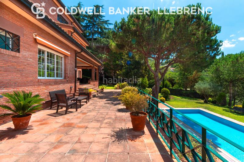 Foto d3c4c261-3215-4c50-ae67-92f98b3d66aa. Casa con camino riscaldamento parcheggio piscina in Barcelona