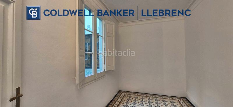 Foto 1e300ee4-37e7-4922-a9ae-f12477498924. Location bureau avec chauffage dans Dreta de l´Eixample Barcelona