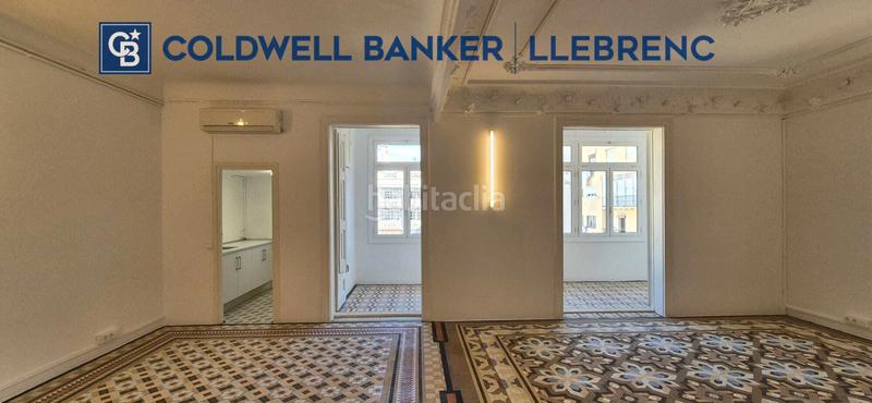 Foto ee23a63f-5c72-427d-ad85-b9411e4aeee0. Location bureau avec chauffage dans Dreta de l´Eixample Barcelona