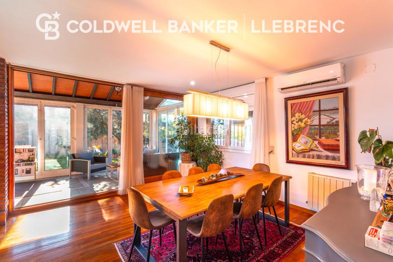 Foto 0ac25fe6-158b-4180-bb49-98e4b2f7dea6. Casa amb xemeneia calefacció aparcament piscina a Sant Cugat del Vallès