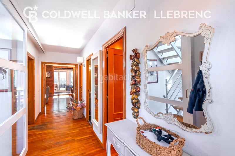 Foto 4603f5d0-e8e1-42a6-bafe-936f259ccc36. Casa amb xemeneia calefacció aparcament piscina a Sant Cugat del Vallès