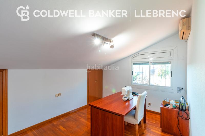 Foto 8510bc74-de2b-4352-9f68-bb1513e9c578. Casa amb xemeneia calefacció aparcament piscina a Sant Cugat del Vallès