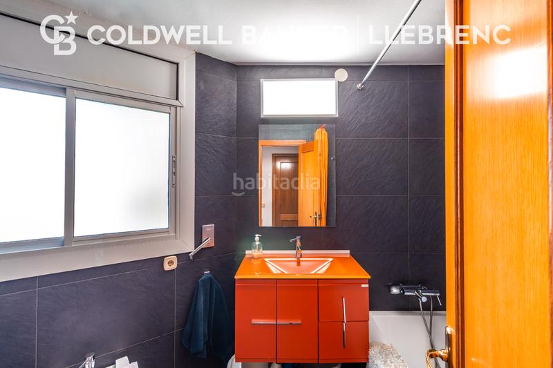 Foto a96c0a33-1145-4c98-8921-51377be07b70. Casa amb xemeneia calefacció aparcament piscina a Sant Cugat del Vallès