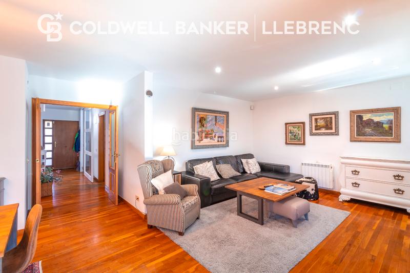 Foto fab6d8ba-3fe3-41e8-976a-a6009c15d4fe. Casa amb xemeneia calefacció aparcament piscina a Sant Cugat del Vallès