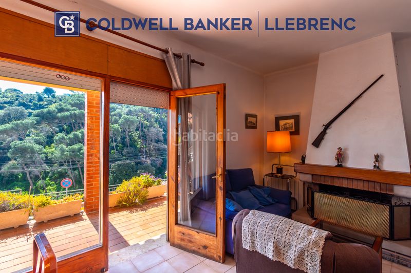 Foto 1802d8e5-90b5-49b8-977e-6a5b7f72bfb3. Casa amb xemeneia calefacció a Sarrià Barcelona