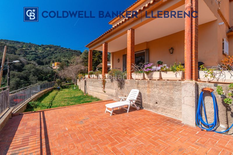 Foto 64a4d562-3646-4a48-9d78-56af969a3fb6. Casa amb xemeneia calefacció a Sarrià Barcelona