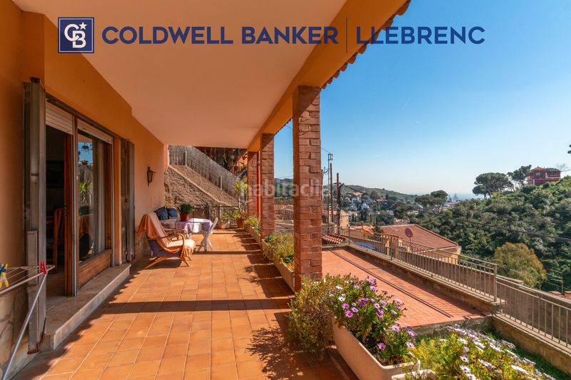 Foto 8e143b30-b614-484a-b334-2d6d2bfcebf6. Casa amb xemeneia calefacció a Sarrià Barcelona