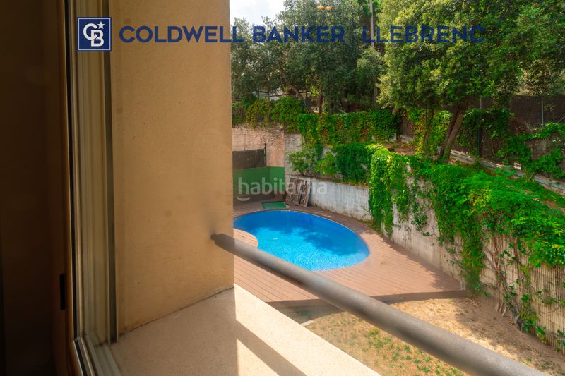 Foto c75a4d84-9022-424f-97ca-193c0e60c953. Casa amb xemeneia calefacció aparcament piscina a Barcelona